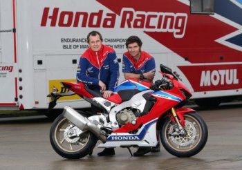 Гай Мартин ще бъде съотборник на Макгинес в тима на Honda TT