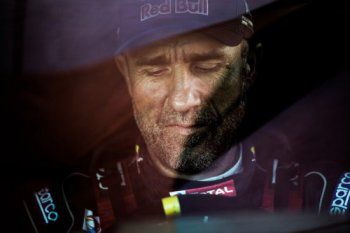 Peugeot с нова етапна победа на Дакар, но Льоб / Елена са принудени да се оттеглят