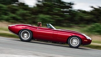 На днешната дата преди 52 години е представен официално Jaguar E-Type