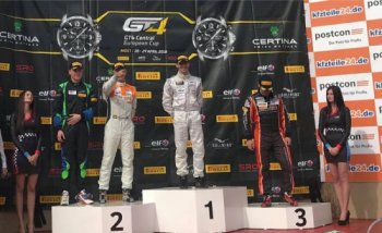 Иван Влъчков с победа в своя клас в първото състезание от GT4 в Чехия (Видео)