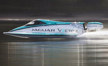 Jaguar Vector: Най-бързата електрическа моторница в света (Видео)