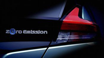 Новият Nissan Leaf обещава да възбуди сетивата (Видео)