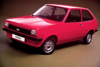 През 1976 г. Ford започват производство в Испания на успешния модел Fiesta