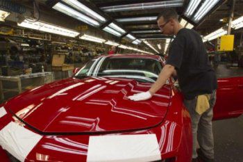 GM отрязва 14 700 работни места в Северна Америка! Потъва ли компанията? 