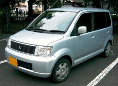 Mitsubishi EK Wagon -