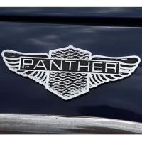 През 1938 г. се ражда основателя на британската компания Panther Westwinds