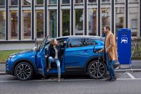 Opel Grandland X Hybrid4 вече е при дилърите в Германия