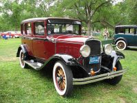 1928 г. Chrysler представят новата марка луксозни автомобили De Soto