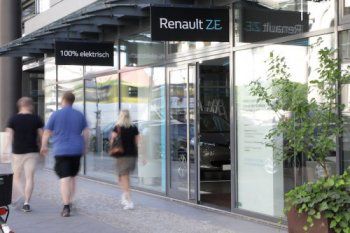 Renault с втори концептуален магазин за електромобили