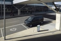Peugeot анонсира и e-TRAVELLER