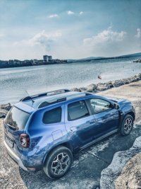 Лимитираната серия Blue Line на Dacia вече и в България (Видео)