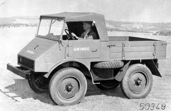 През 1948 г. представят бъдещият Mercedes-Benz Unimog