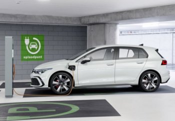 Volkswagen стартира продажбите на два нови зареждаеми хибрида