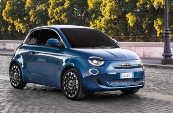 Шефът на Fiat тества новия E-500 - видео