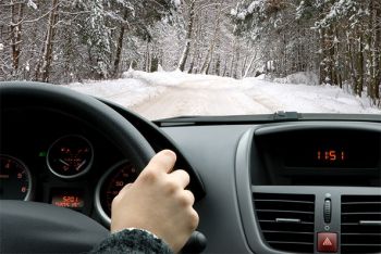 Особености на зимното шофиране