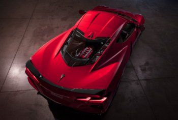 Новият Corvette Stingray вдига 96 км/ч за 3 секунди
